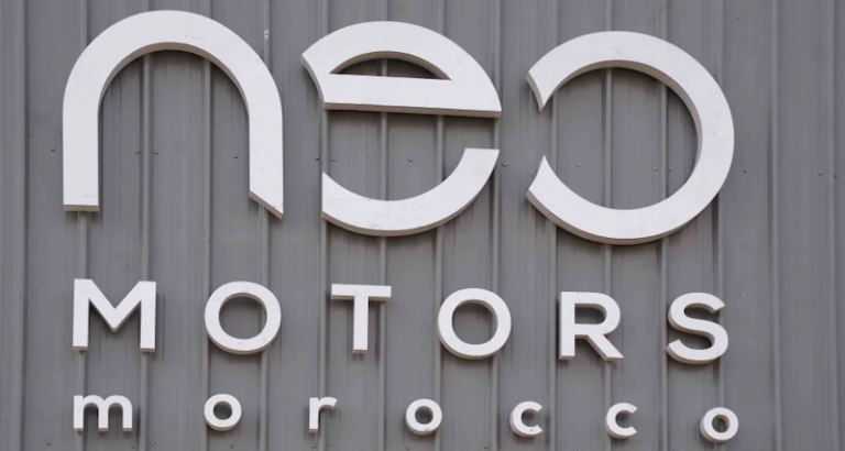 logo neo motors
