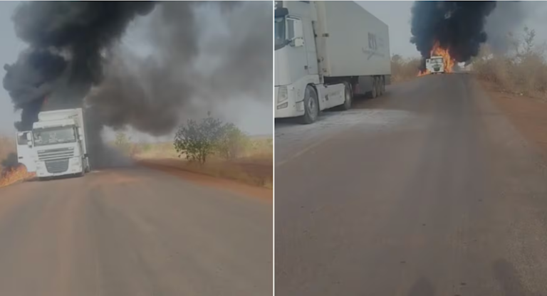 camions brulés Mali